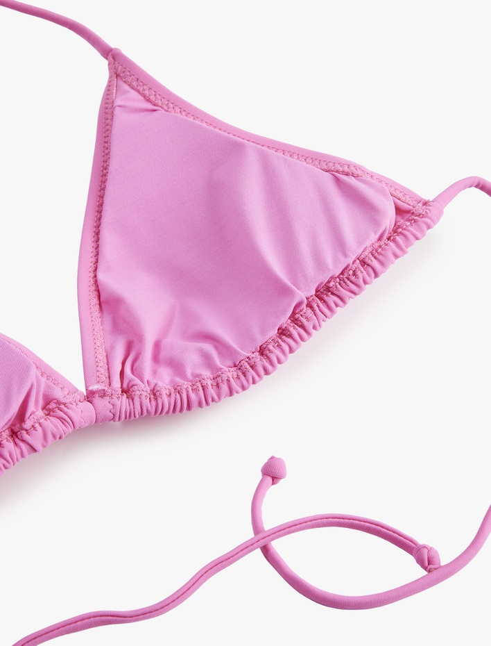  Boyundan Bağlamalı Üçgen Bikini Üstü