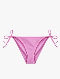Mat Kumaş Yanları Bağlamalı İpli Bikini Altı