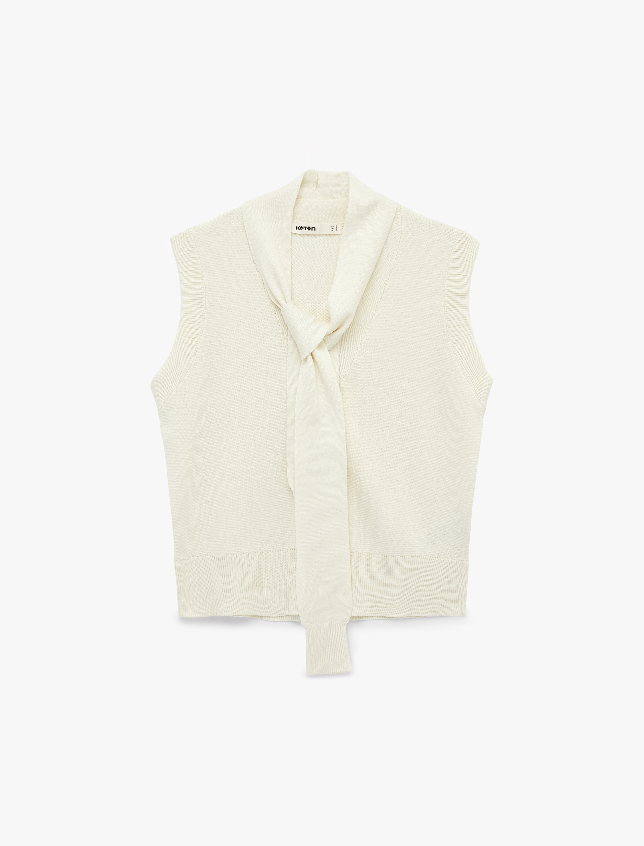   V Yaka Fular Detaylı Triko Süveter