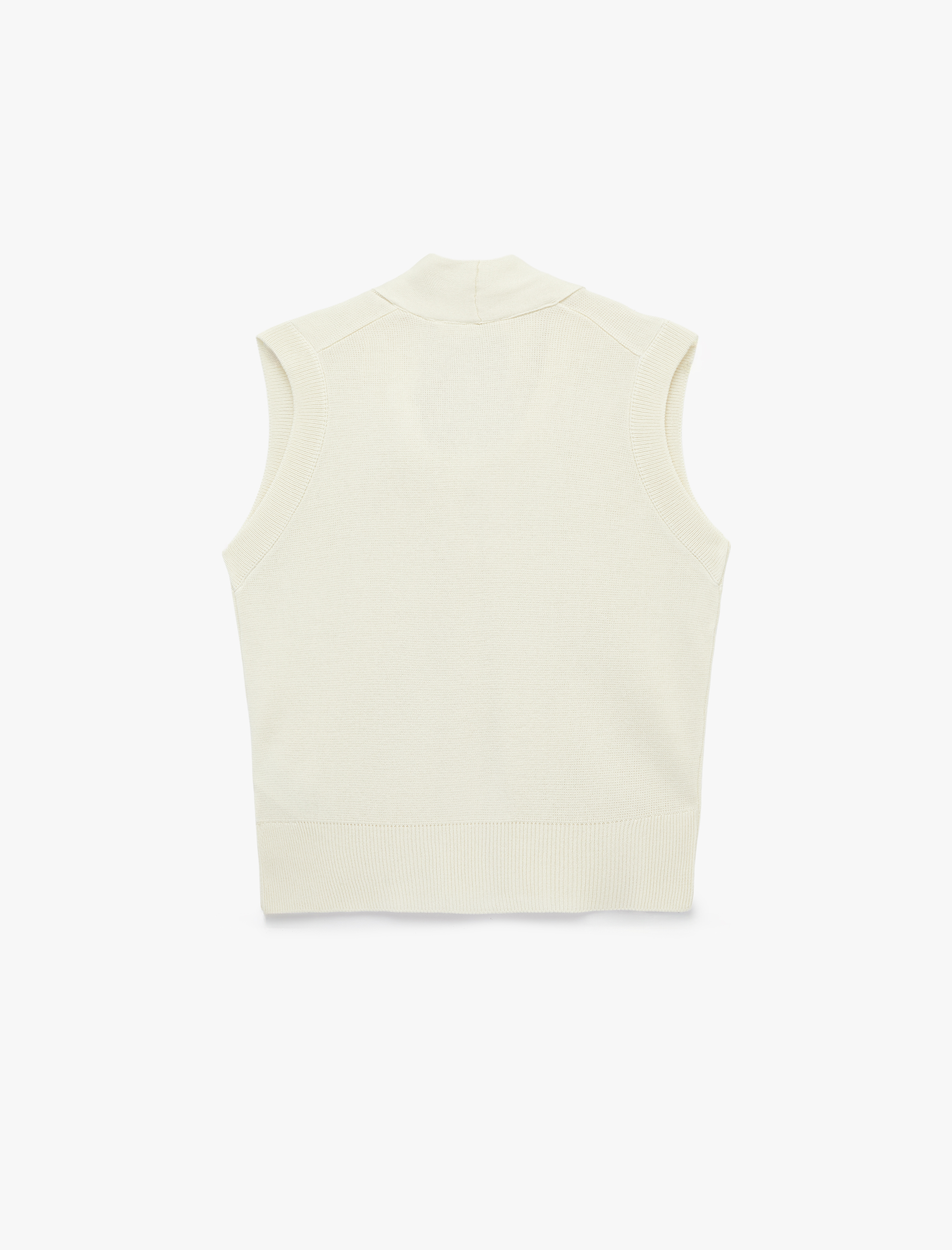   V Yaka Fular Detaylı Triko Süveter