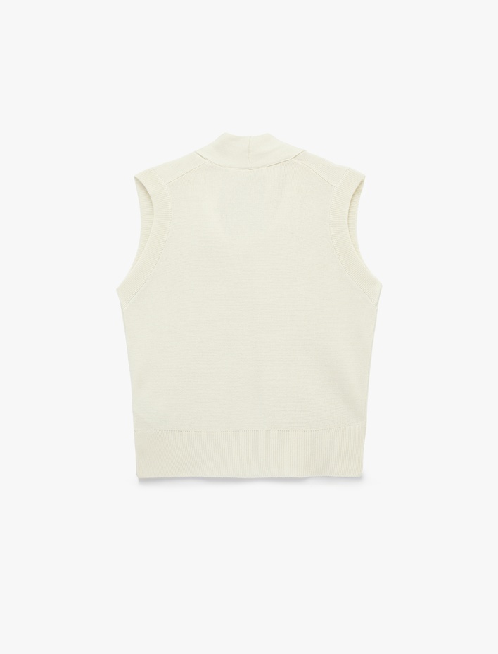  V Yaka Fular Detaylı Triko Süveter