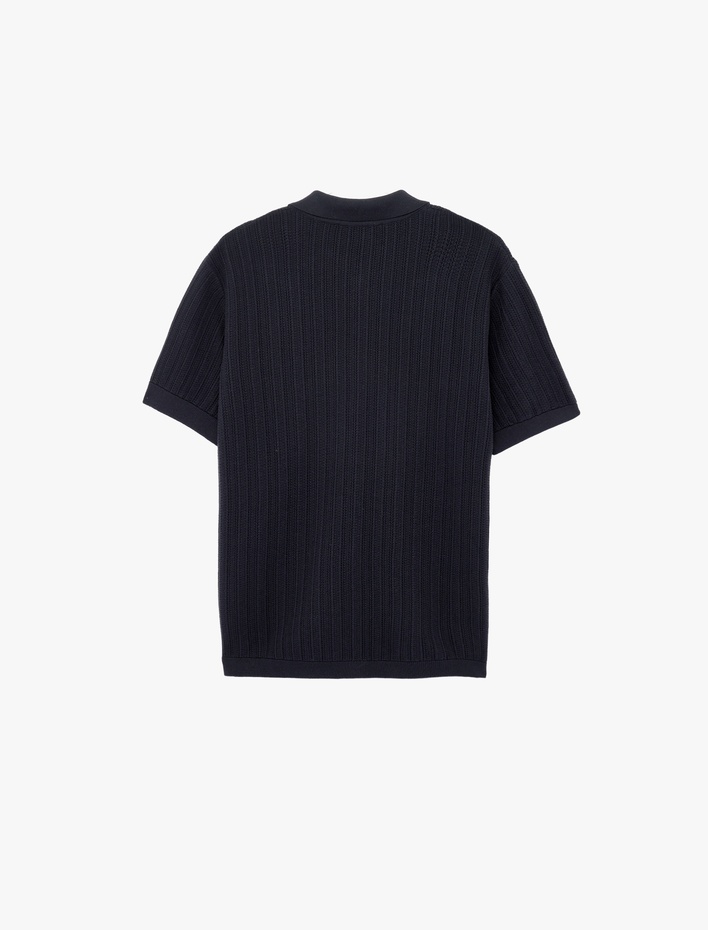  Regular Fit Dokulu Pamuklu Polo Yaka Kısa Kollu Düğmeli Triko Tişört