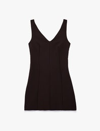 Slim Fit A Kesim Kolsuz V Yaka Mini Elbise