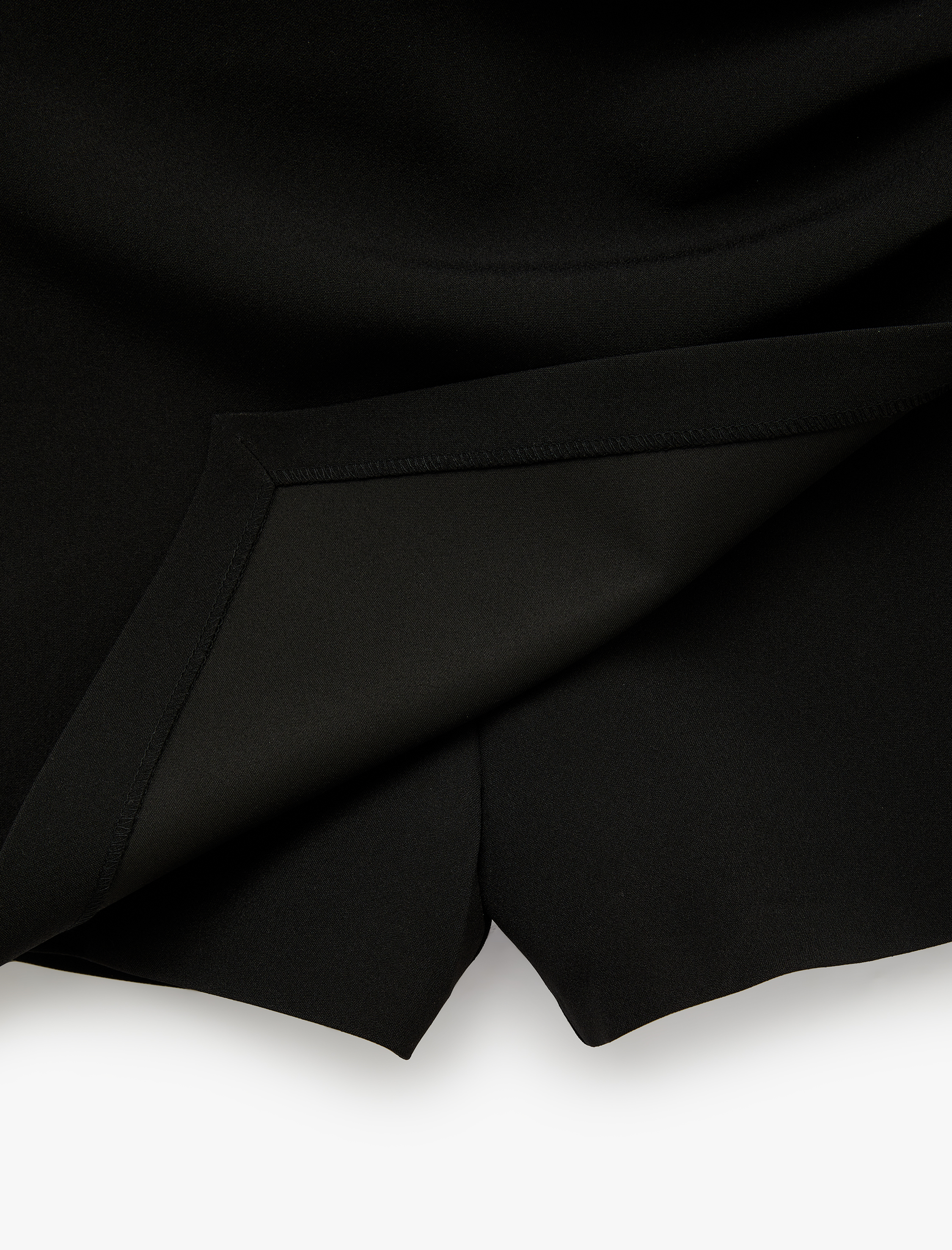   Drape Detaylı Mini Kruvaze Şort Etek