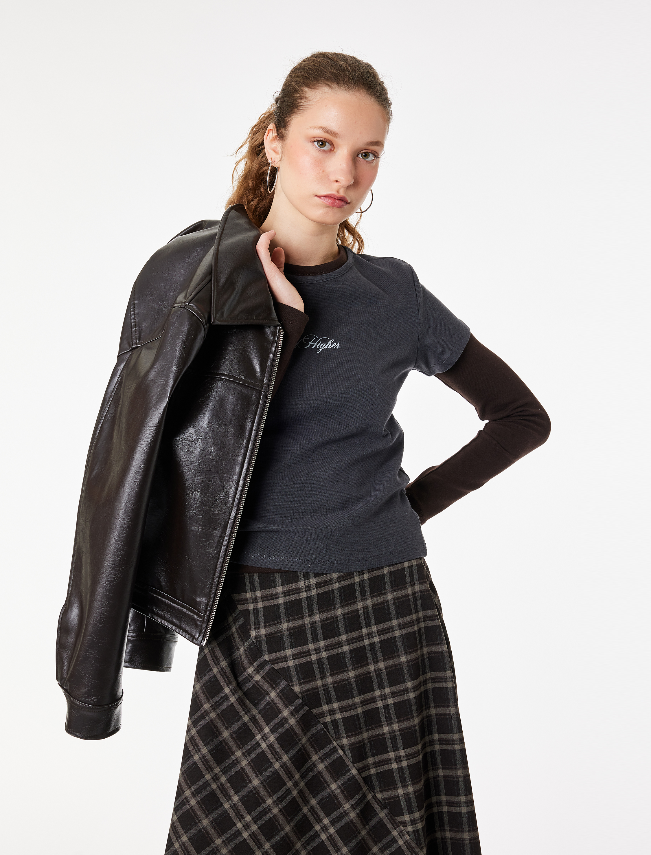   Slim Fit Kısa Kollu Bisiklet Yaka Arkası Melek Baskılı Tişört