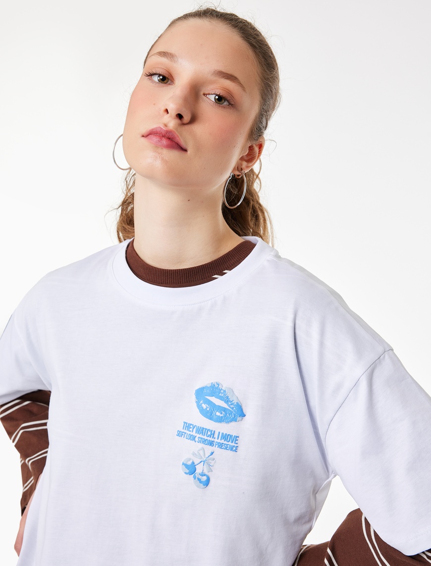 Koton Kadın Rahat Kalıp Kısa Kollu Bisiklet Yaka Pamuklu Arkası Kiraz Baskılı T-Shirt