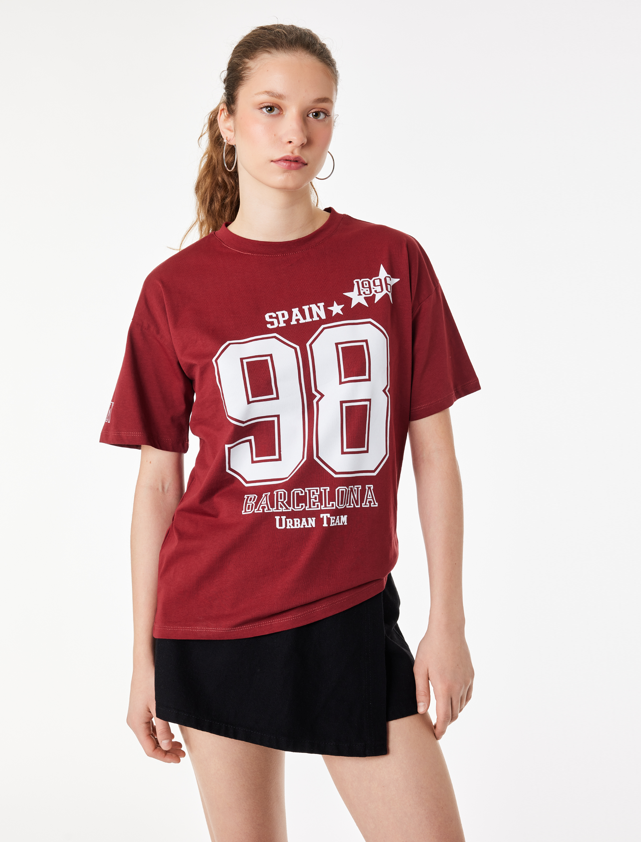   Pamuklu Rahat Kalıp Kısa Kollu Bisiklet Yaka Kolej Baskılı Tişört