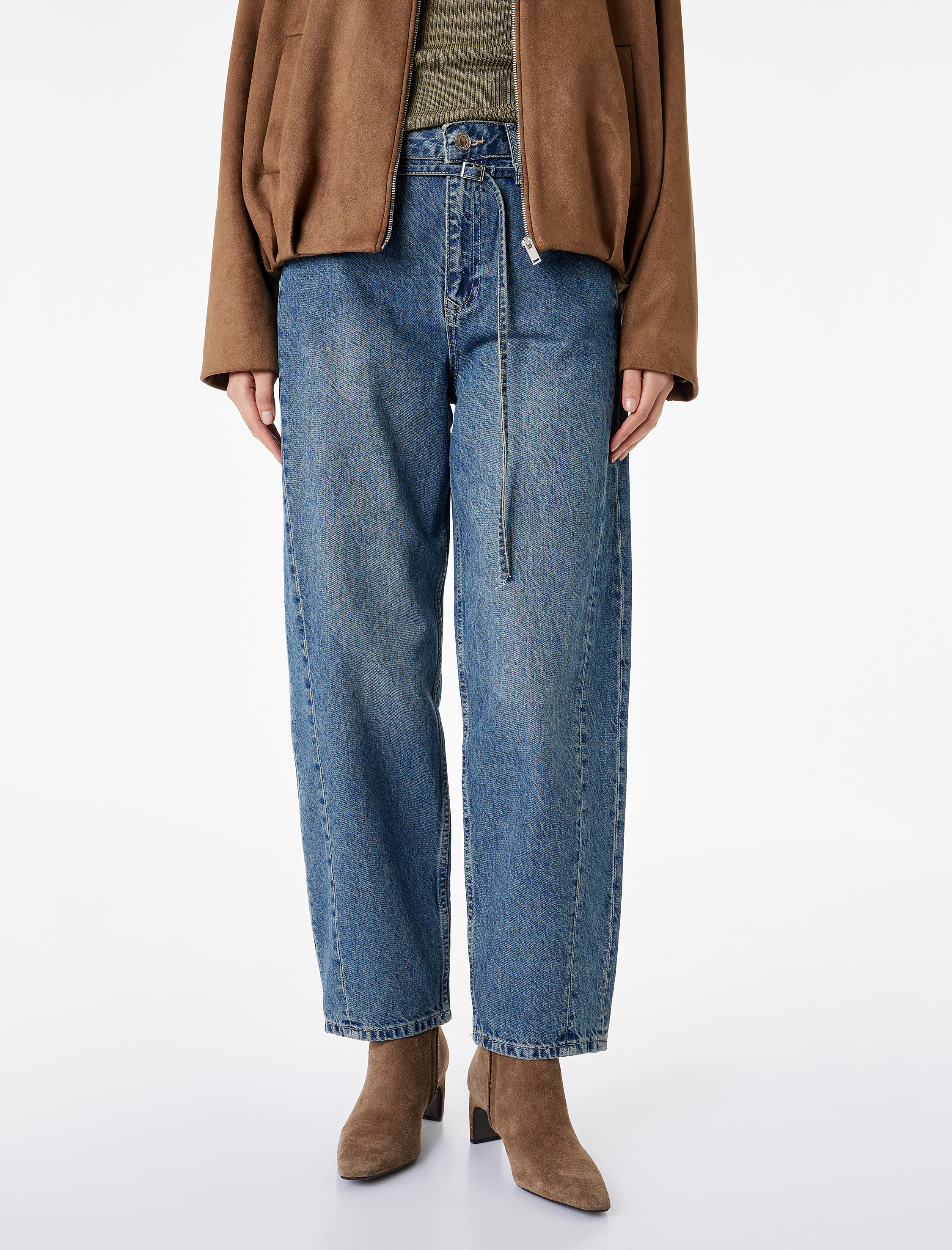   Pamuklu Kemerli Dikiş Detaylı Rahat Kalıp Düz Paça Denim Pantolon - Ballon Jeans