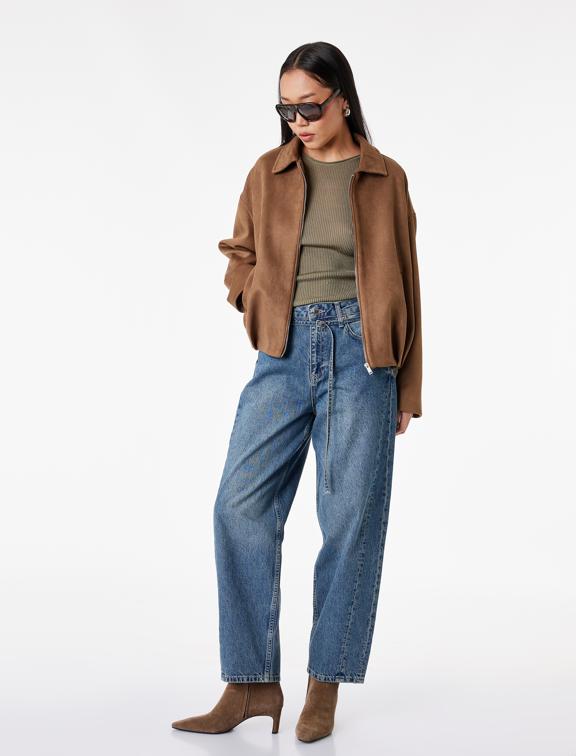   Pamuklu Kemerli Dikiş Detaylı Rahat Kalıp Düz Paça Denim Pantolon - Ballon Jeans