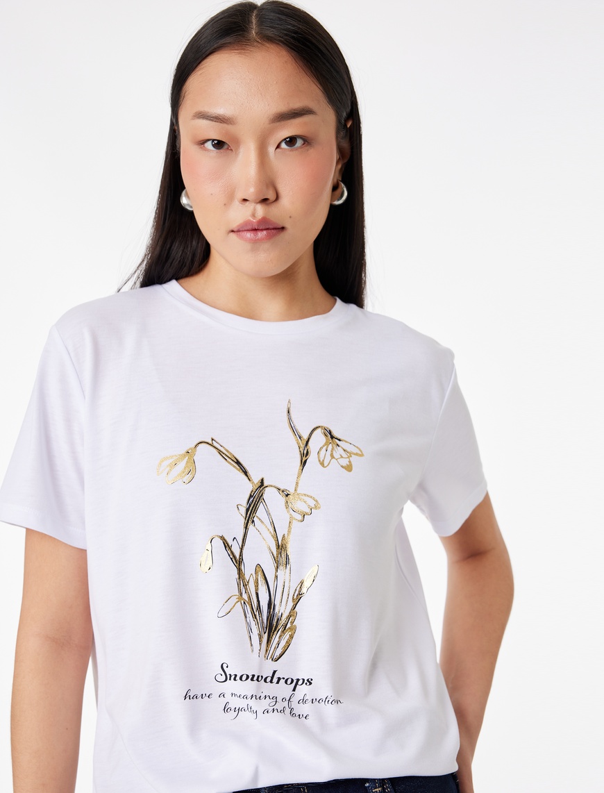 Koton Kadın Kısa Kollu Bisiklet Yaka Kardelen Baskılı T-Shirt