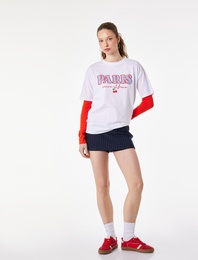 Rahat Kalıp Kısa Kollu Bisiklet Yaka Kiraz Nakışlı Tişört