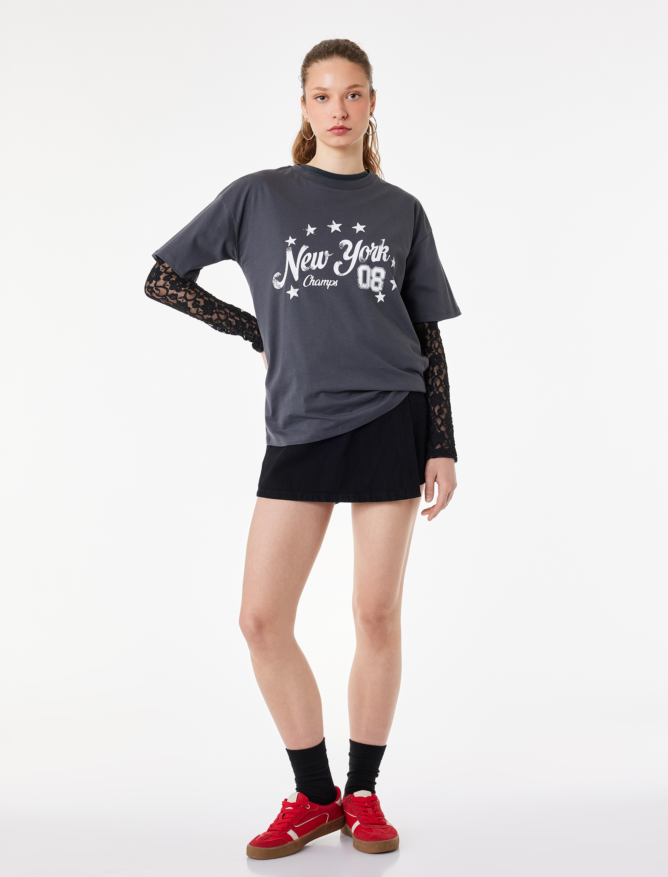   Rahat Kalıp Kısa Kollu Bisiklet Yaka Pamuklu Baskılı Tişört