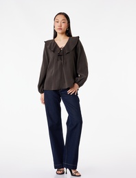 İpli Volan Detaylı Uzun Kollu V Yaka Bluz