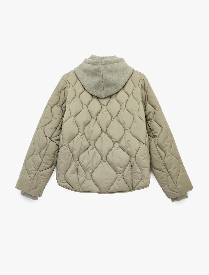  Uzun Kollu Cepli Fermuarlı Çıkarılabilir Kapüşonlu Kapitone Ceket