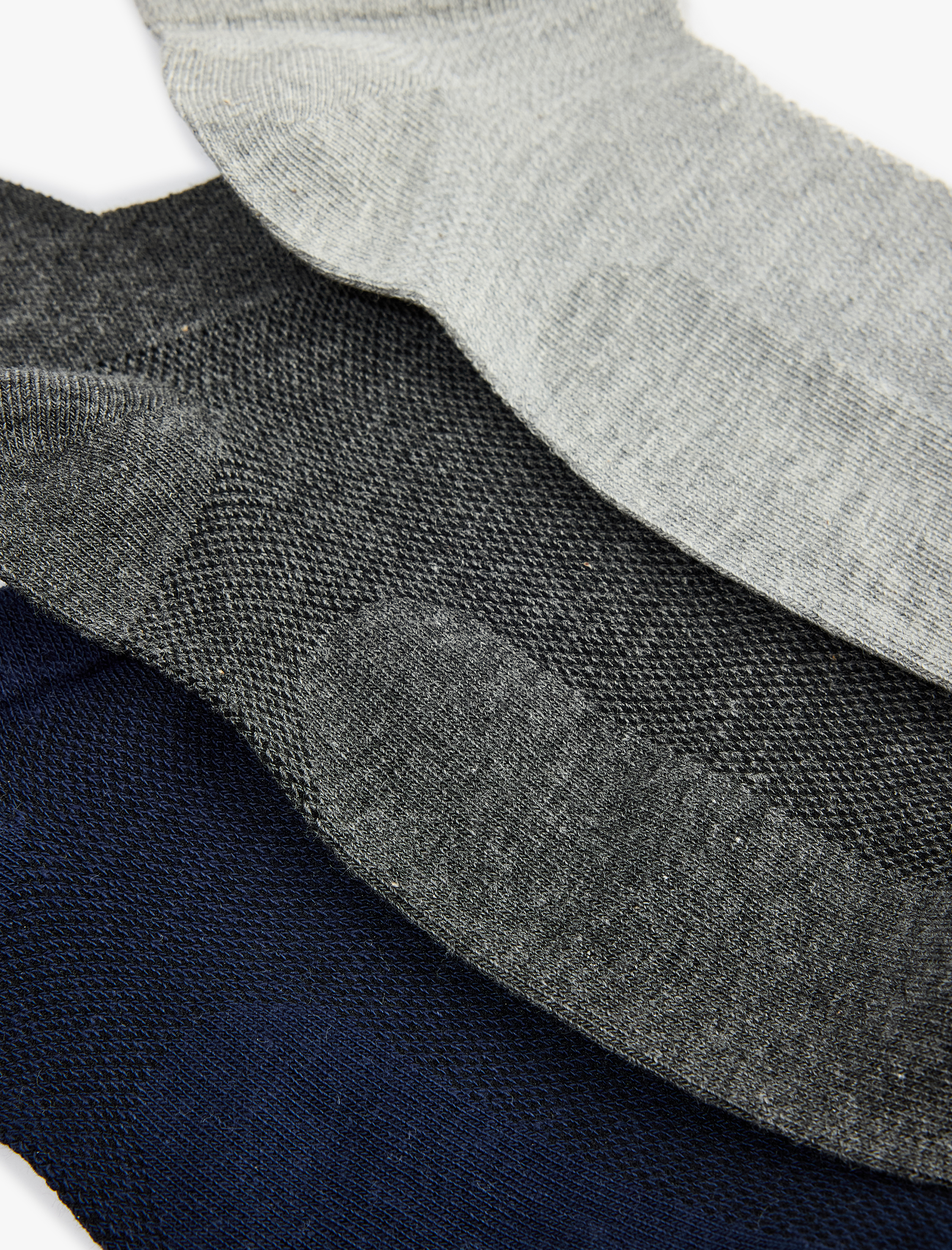  Erkek 3'lü Basic Pamuklu Patik Spor Çorabı Seti