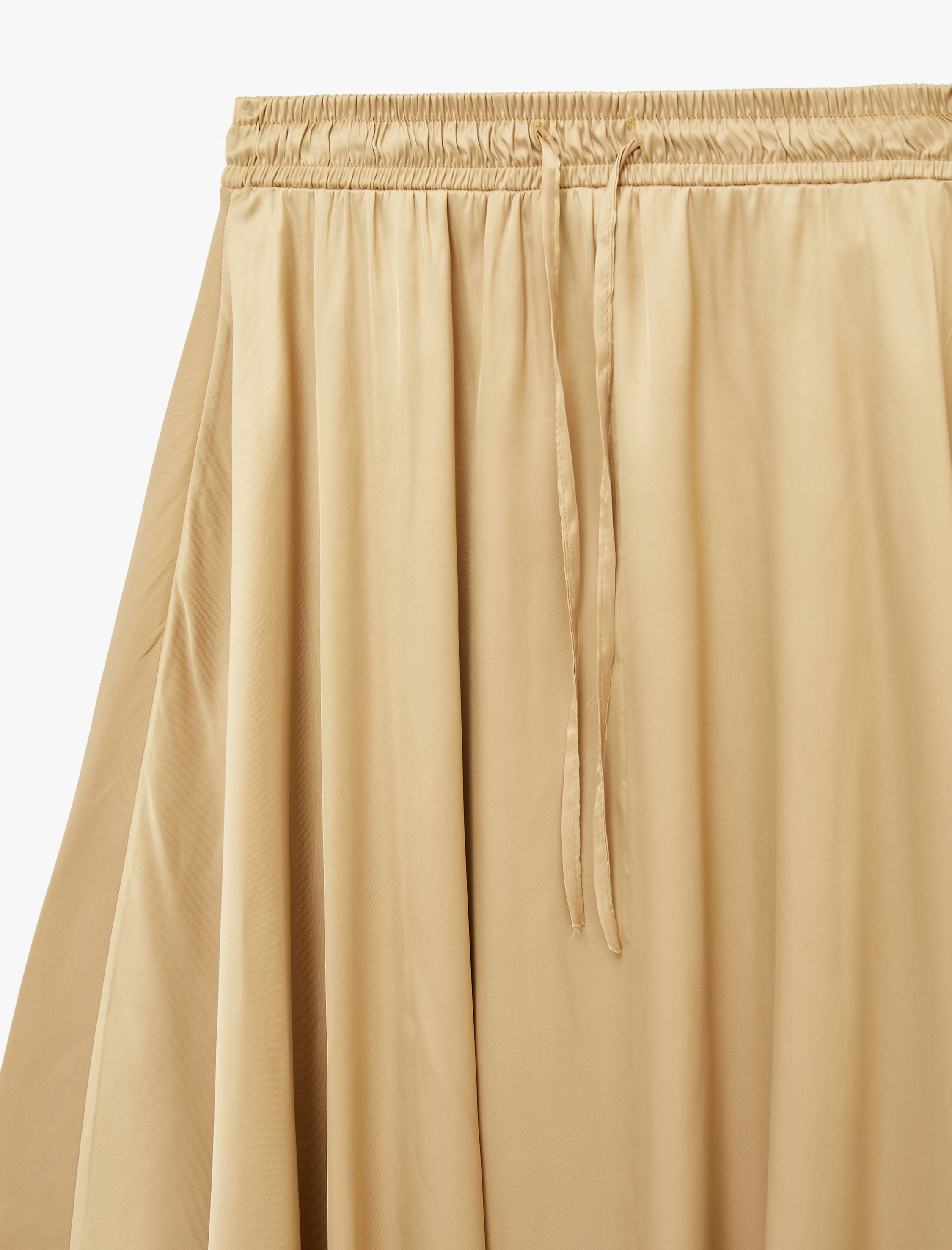   Beli Bağcıklı Kloş Uzun Saten Etek