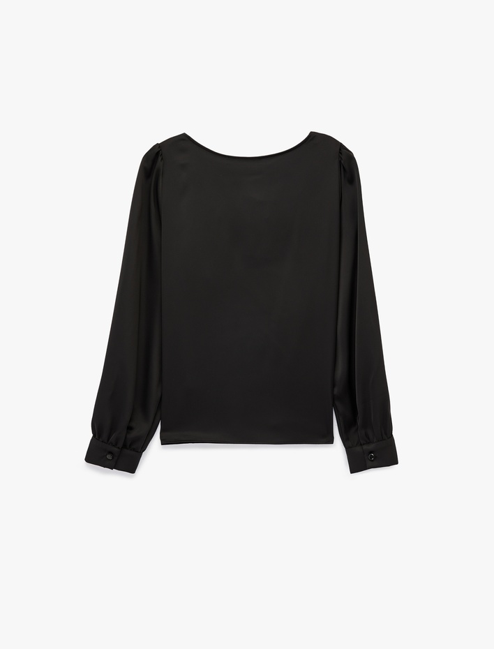  Dökümlü Şal Yaka Metal Aksesuarlı İnci Detaylı Uzun Kollu Saten Bluz