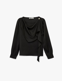 Dökümlü Şal Yaka Metal Aksesuarlı İnci Detaylı Uzun Kollu Saten Bluz