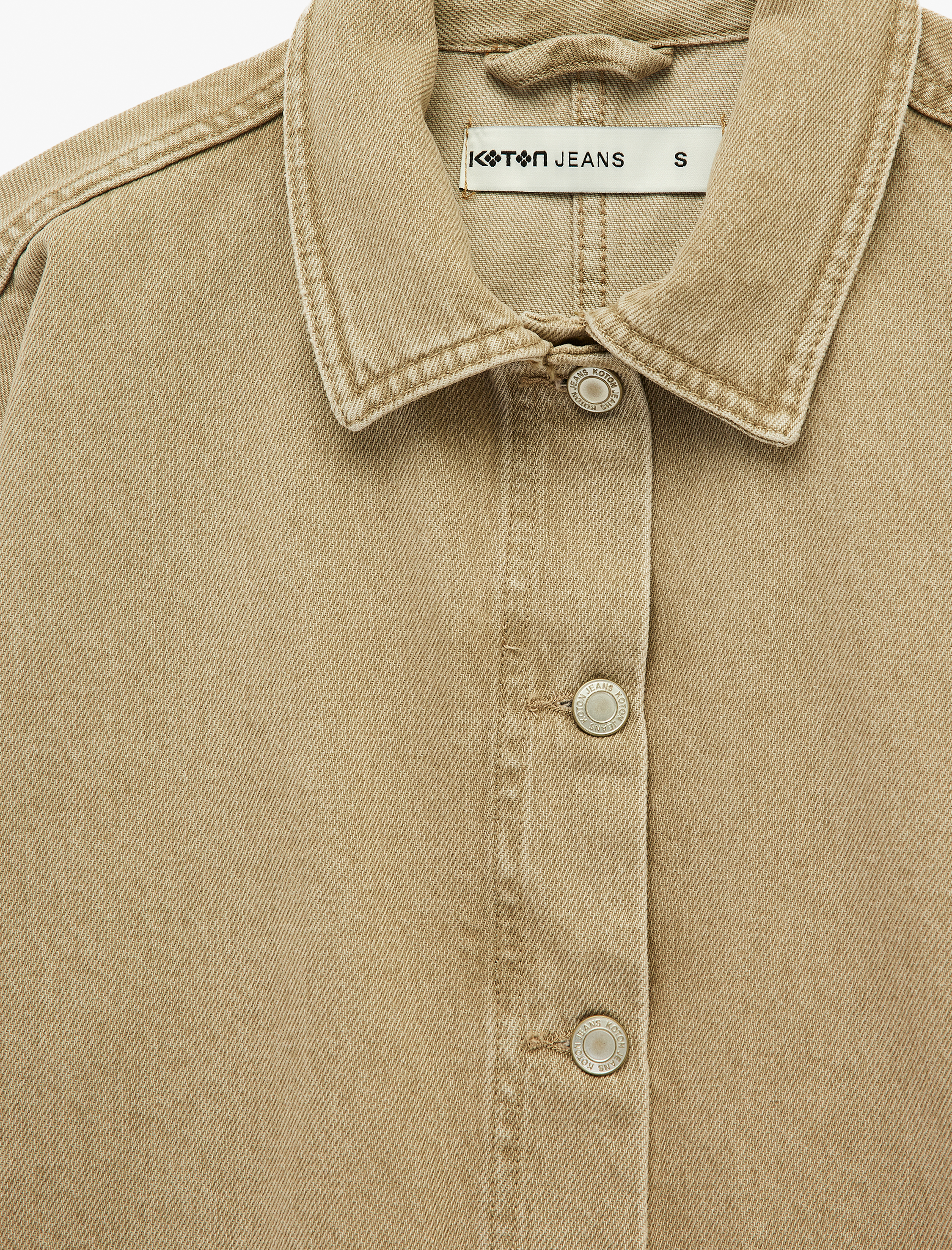   Pamuklu Uzun Kollu Klasik Yaka Düğmeli Cep Detaylı Denim Ceket