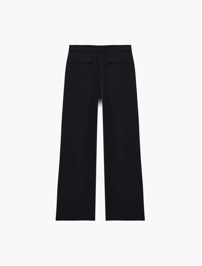  Metal Aksesuarlı Yüksek Bel Geniş Paça Pantolon