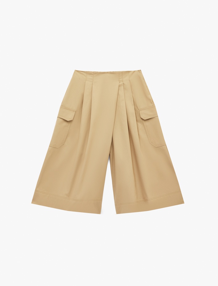  Kargo Cep Detaylı Pileli Gabardin Geniş Paça Bermuda Pantolon Şort