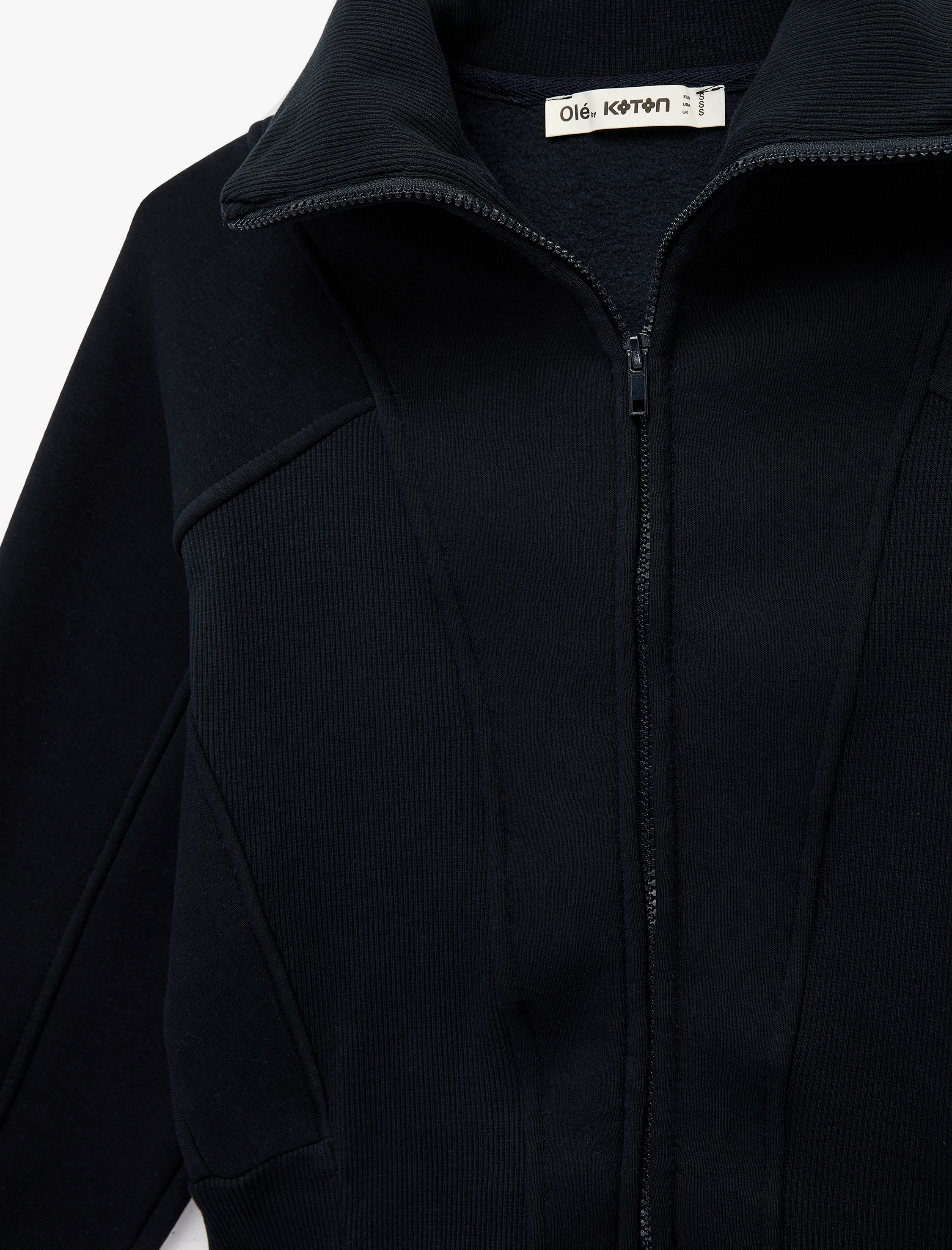   Şardonlu Uzun Kollu Klasik Yaka Fermuarlı Sweatshirt