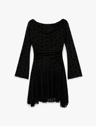 Slim Fit Uzun Kollu Drape Detaylı Degaje Yaka Çiçekli Tül Mini Elbise