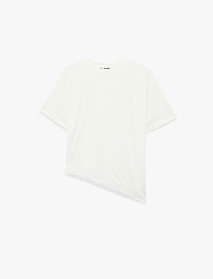  Kısa Kollu Bisiklet Yaka Dantel Detaylı Rahat Kalıp Tişört