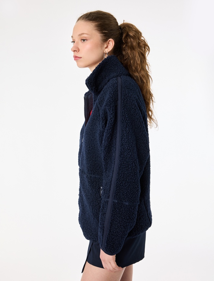  Uzun Kollu Dik Yaka Cep Detaylı Fermuarlı Oversize Peluş Ceket