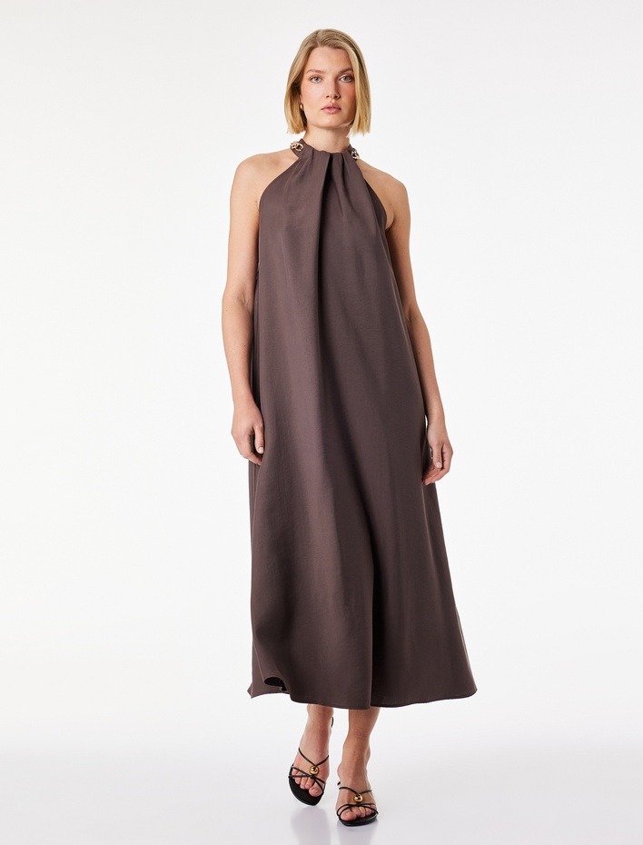  Modal Kumaş Rahat Kalıp Aksesuar Detaylı Halter Yaka Midi Elbise