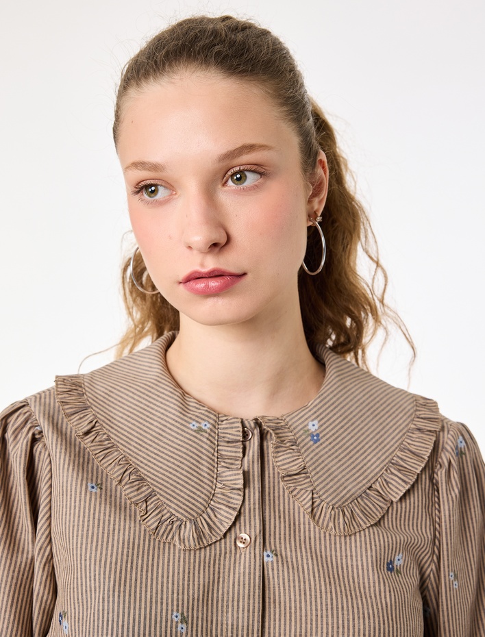  Düğmeli Uzun Kollu Çiçek Nakışlı Bebe Yaka Gömlek