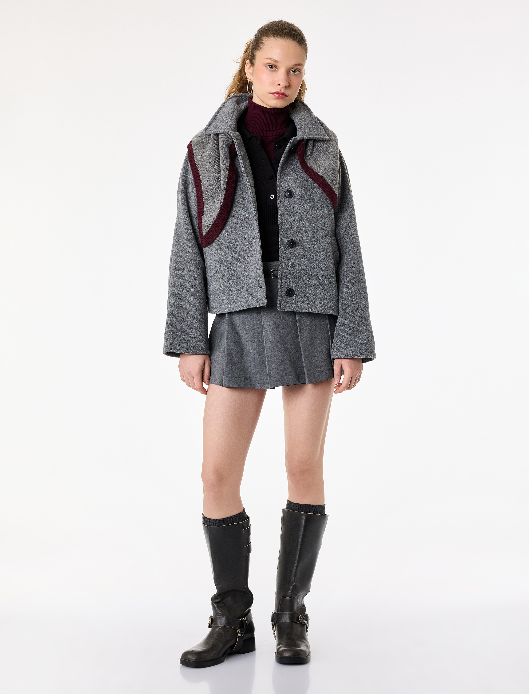   Uzun Kollu Cepli Düğmeli Klasik Yaka Kaşe Ceket