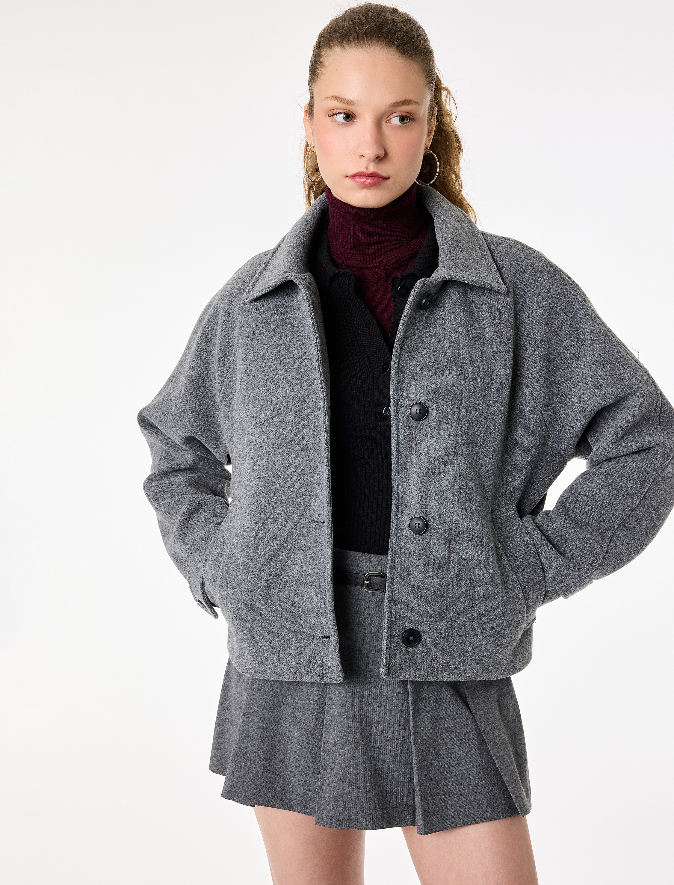   Uzun Kollu Cepli Düğmeli Klasik Yaka Kaşe Ceket