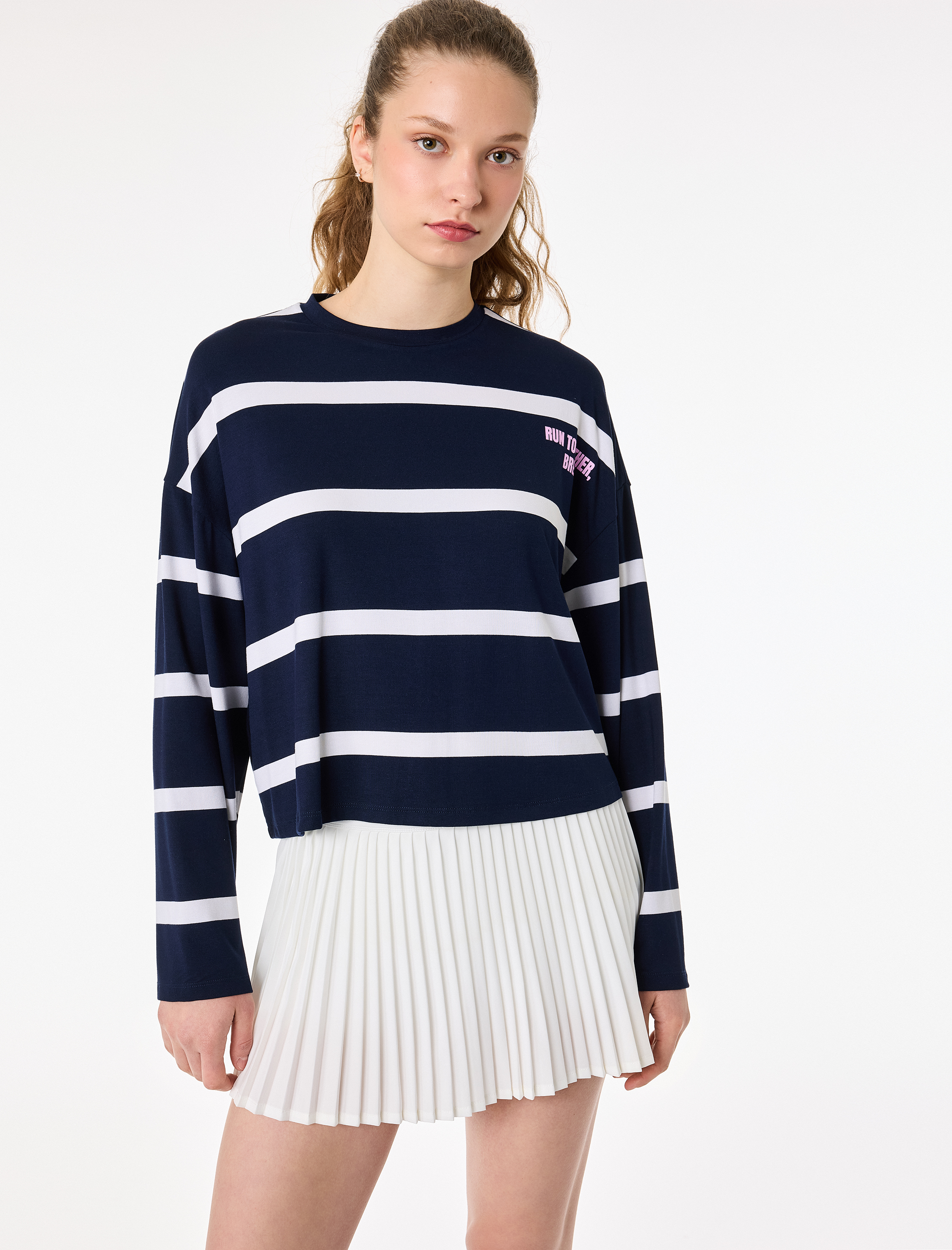   Rahat Kalıp Bisiklet Yaka Uzun Kollu Viskon Baskılı Spor Tişört