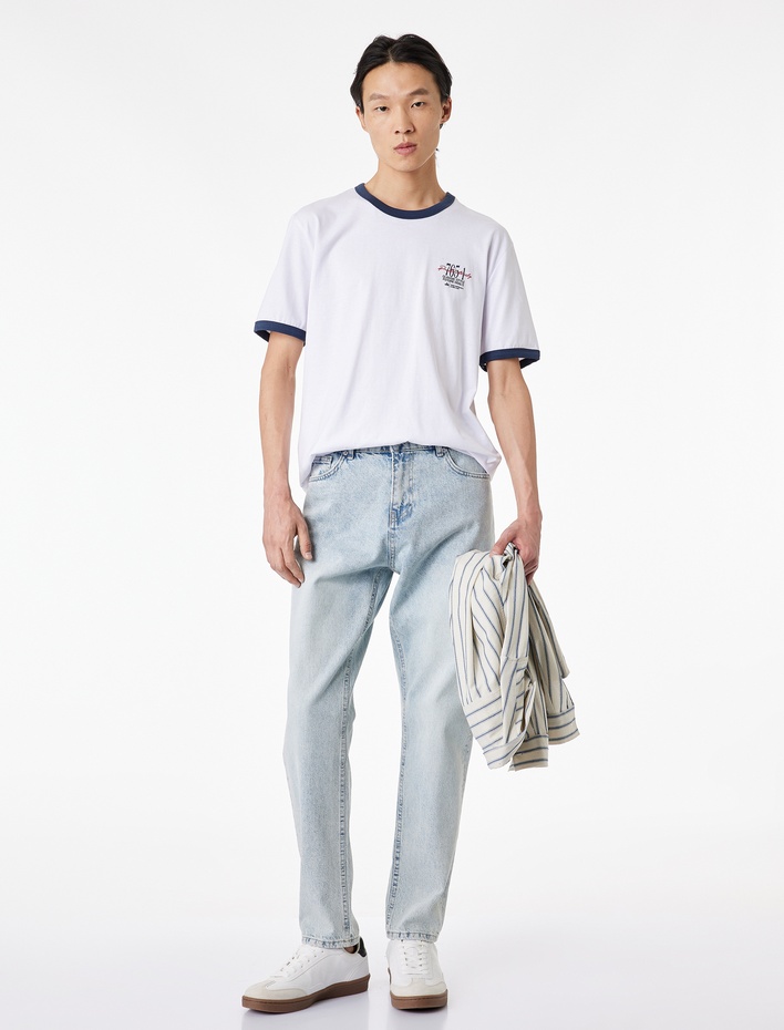  Regular Fit Kısa Kollu Pamuklu Renk Kontrastlı Bisiklet Yaka Baskılı Tişört