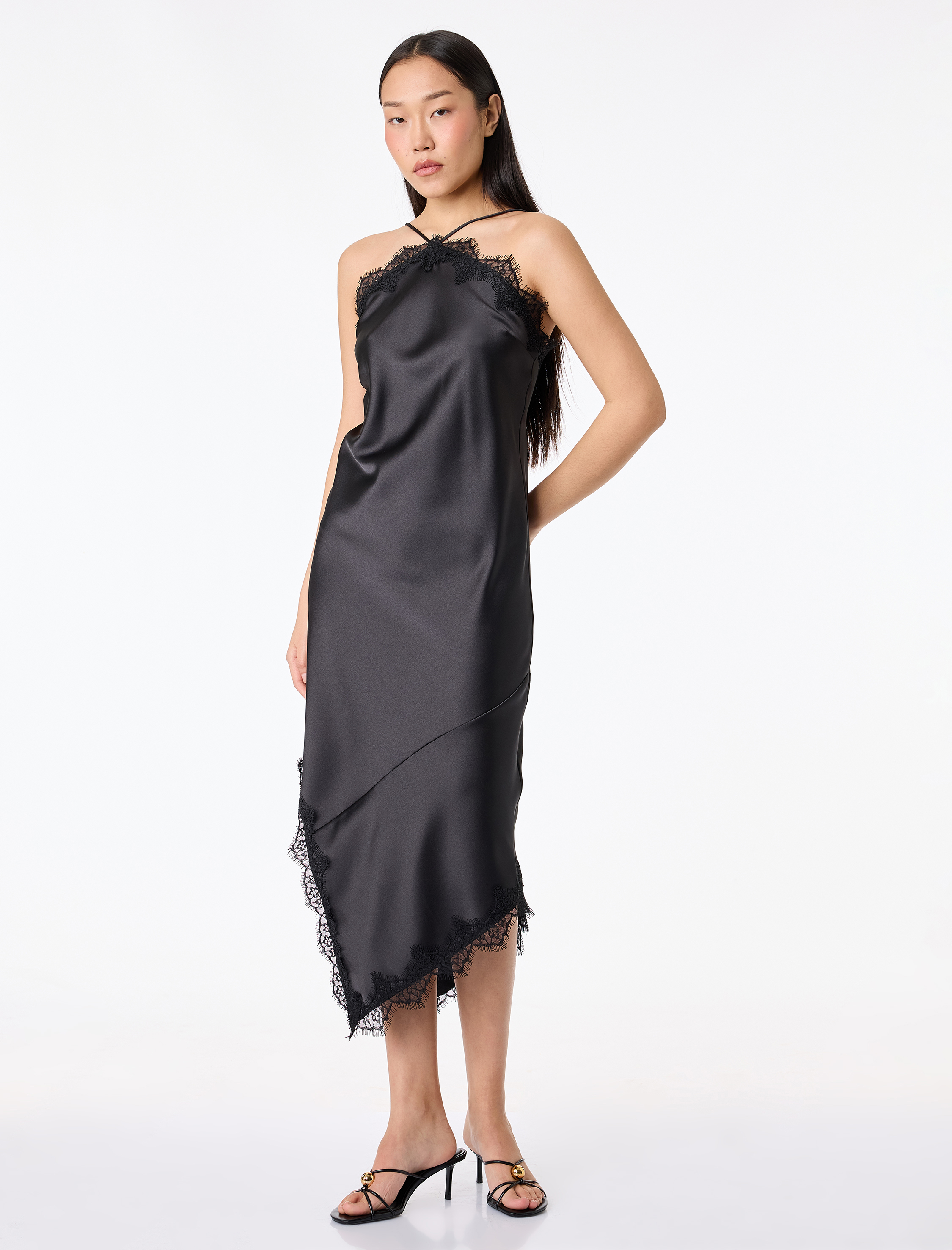   Asimetrik Kesim Kolsuz Halter Yaka Dantel Detaylı Midi Saten Elbise