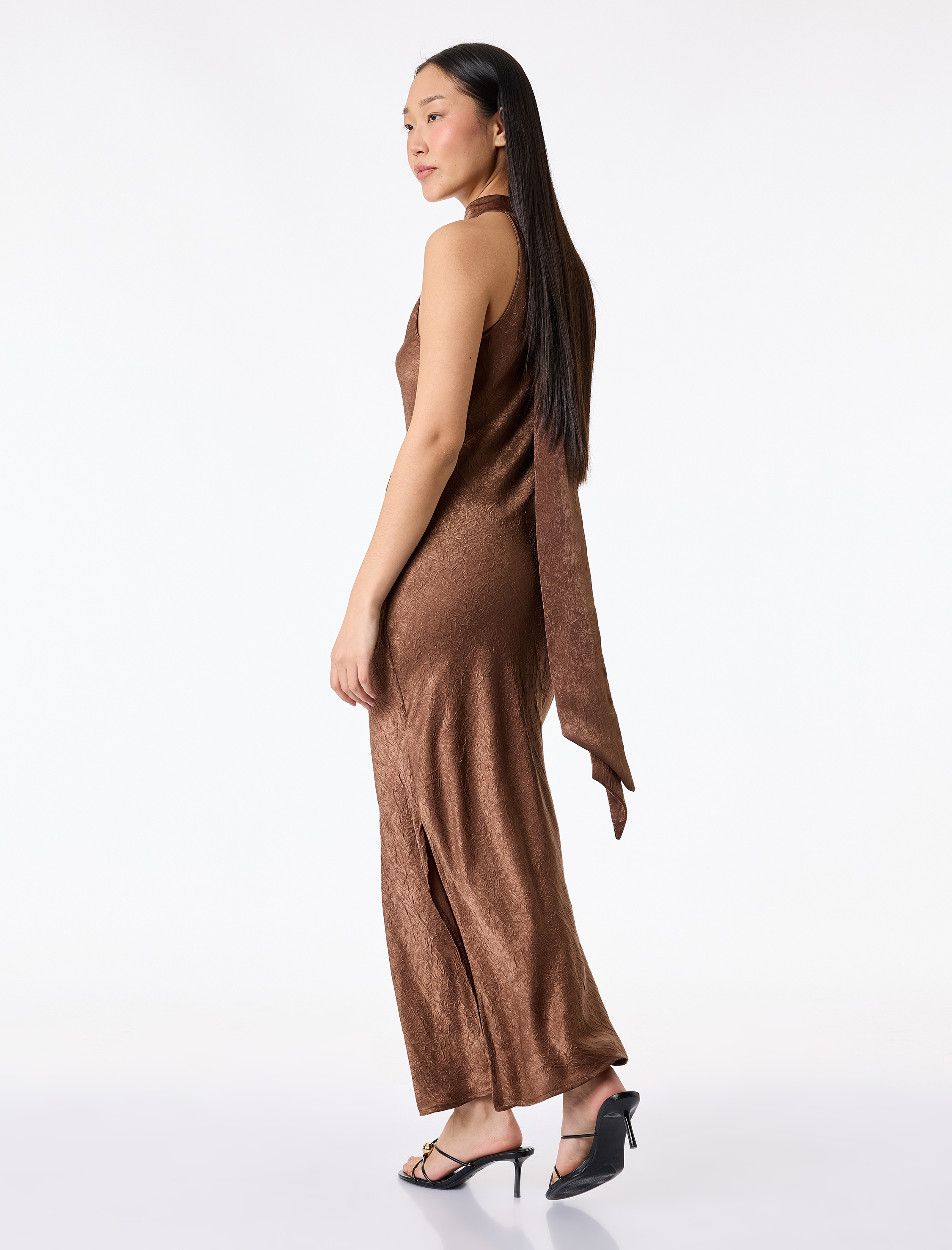   Halter Yaka Kolsuz Uzun Saten Elbise