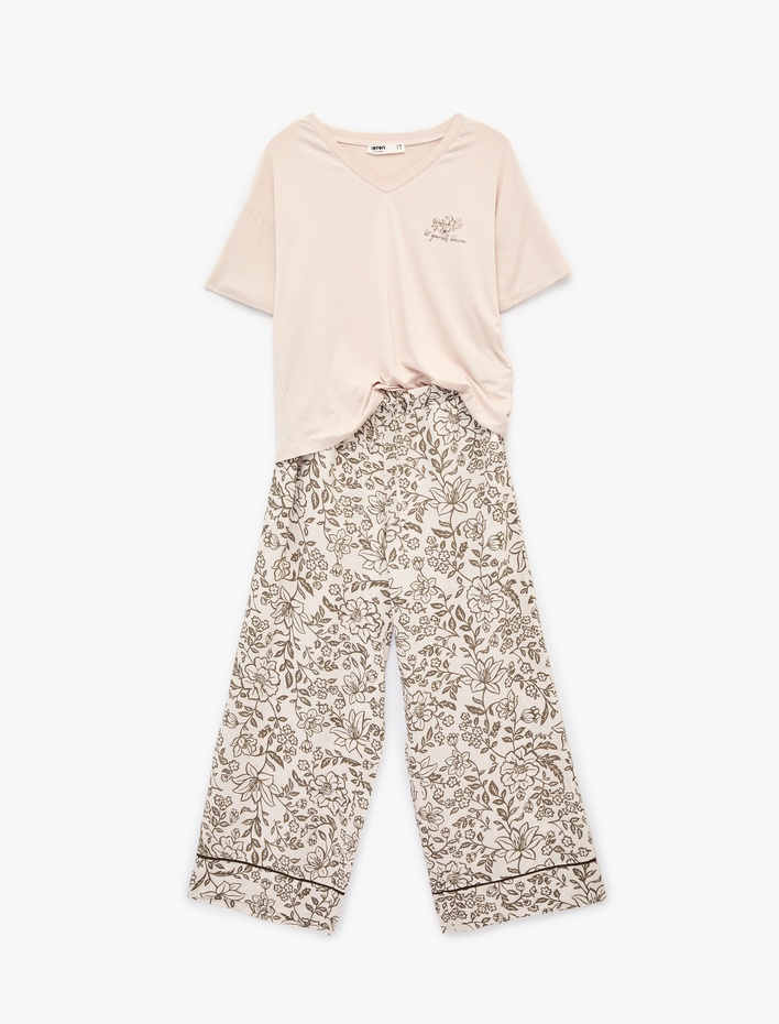  Desenli Kısa Kollu Viskon Pijama Takımı