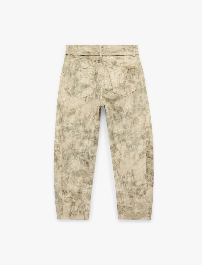  Rahat Kalıp Pamuklu Kemer Detaylı Yıkamalı Düğmeli Balon Pantolon