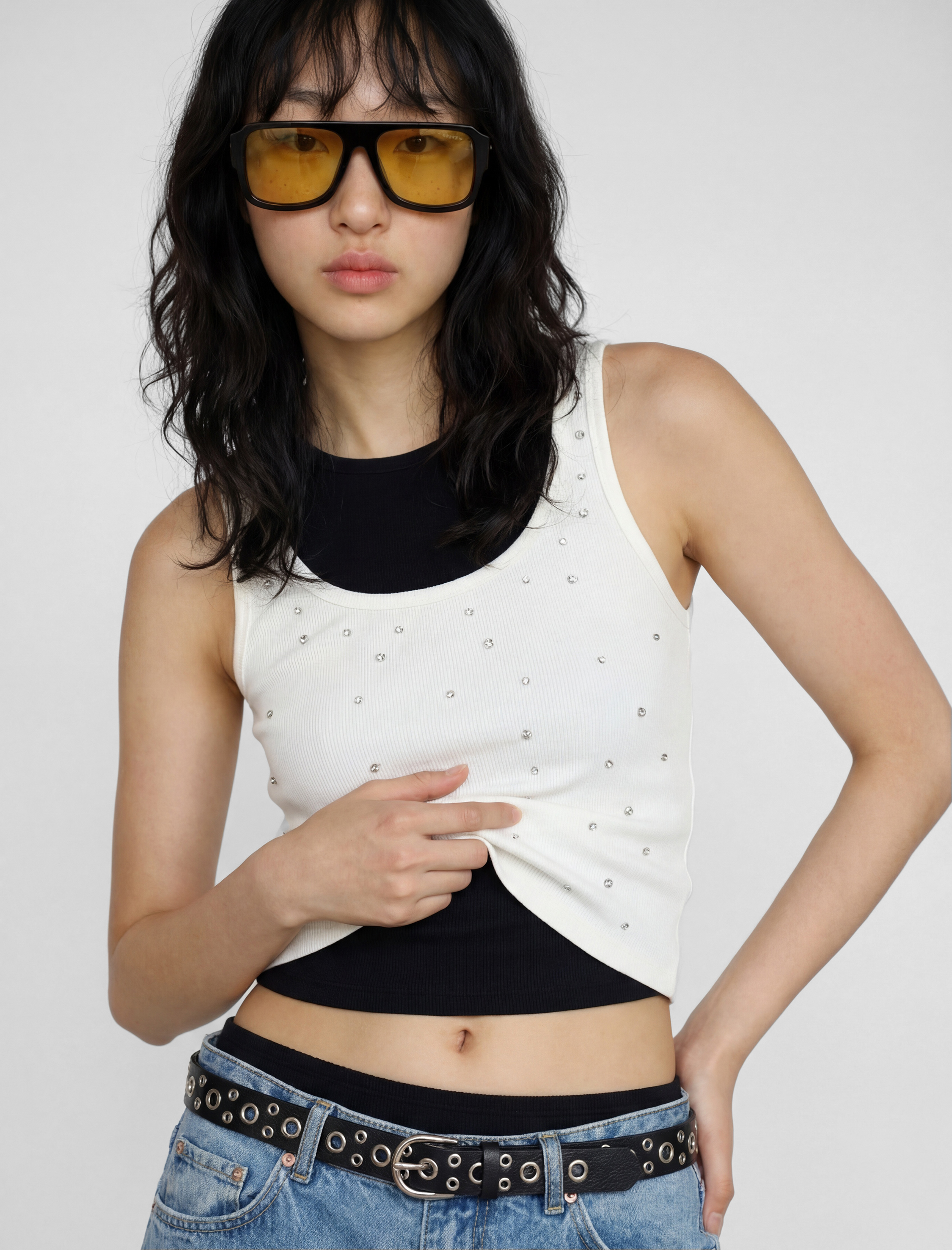   Slim Fit Taş Detaylı Kolsuz U Yaka Bluz