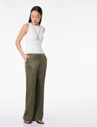 Beli Lastikli Cepli Geniş Paça Dokulu Saten Pantolon