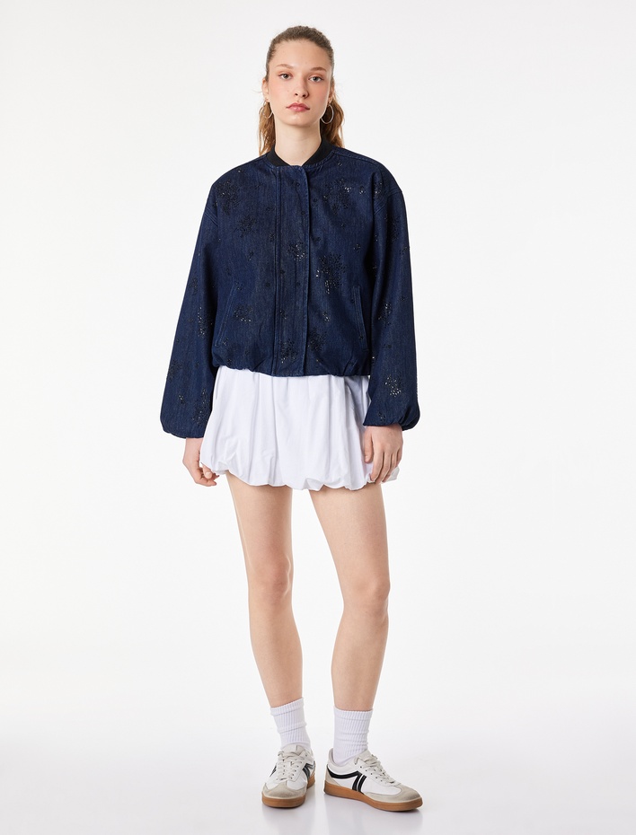  Taş Detaylı Uzun Kollu Düğmeli Yuvarlak Yaka Denim Ceket