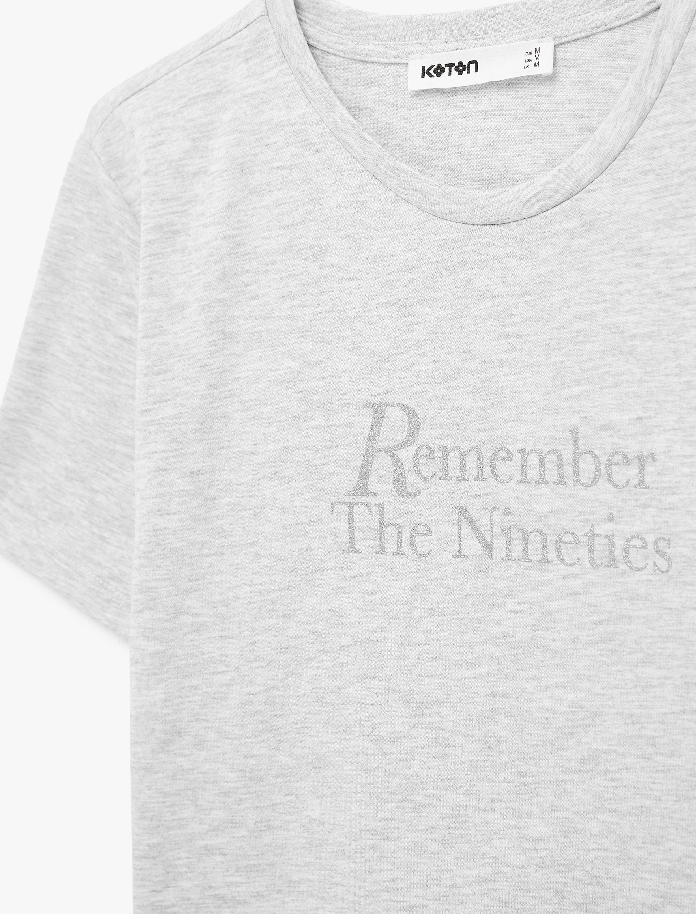   Regular Fit Kısa Kollu Bisiklet Yaka Simli Baskılı Tişört