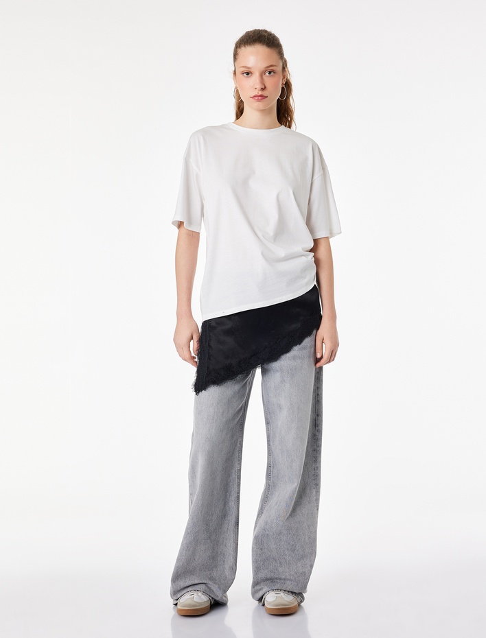  Rahat Kalıp Kısa Kollu Bisiklet Yaka Arkası Taş Detaylı Tişört