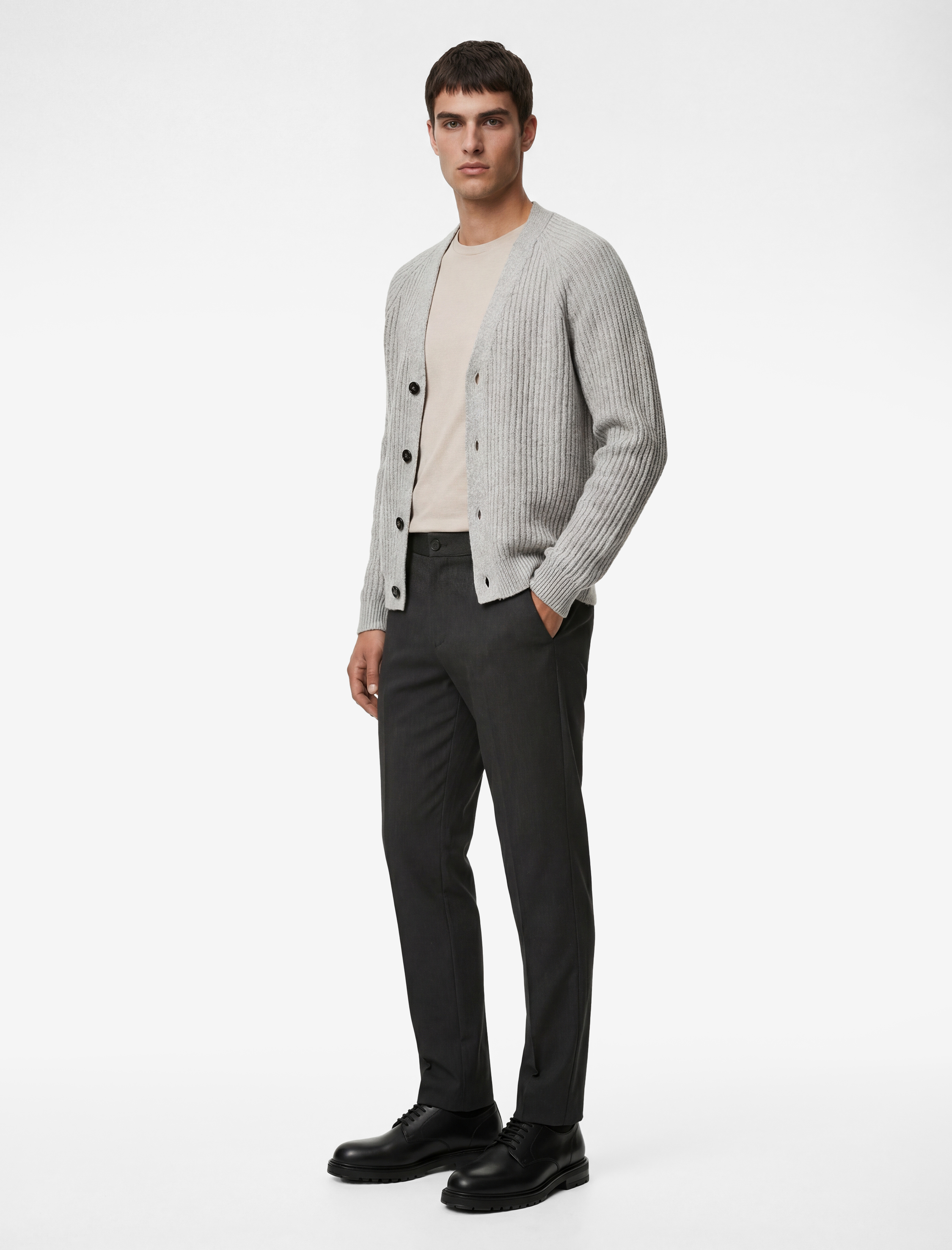 Regular Fit Düğmeli Cepli Viskon Karışımlı Kumaş Pantolon