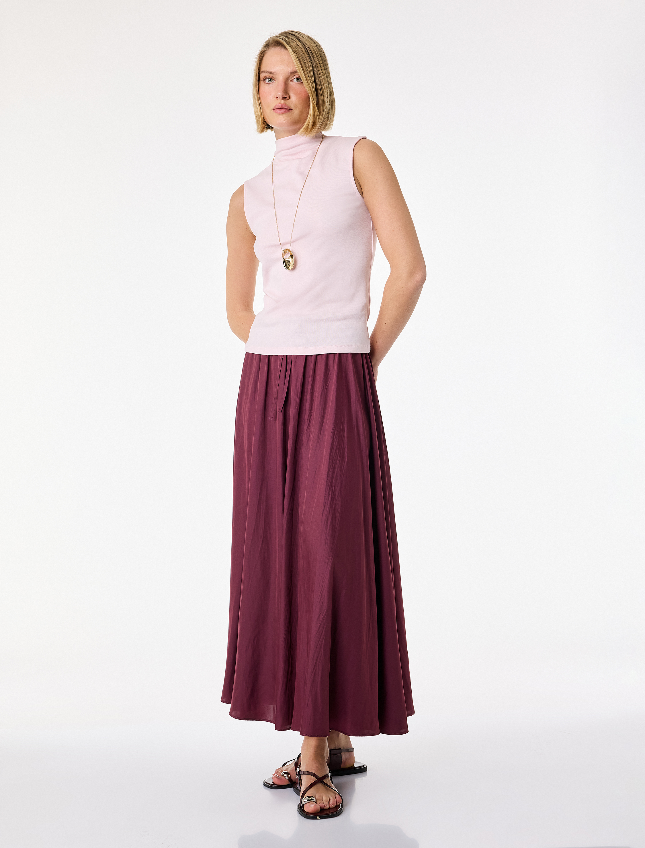   Beli Bağcıklı Kloş Uzun Saten Etek