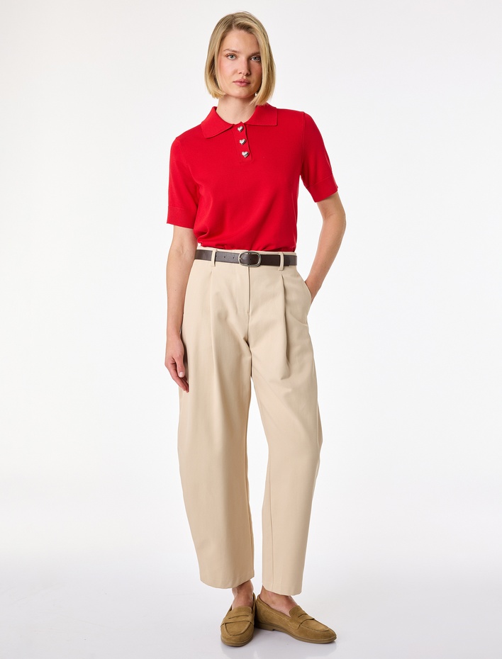  Kısa Kollu Kalp Düğme Detaylı Polo Yaka Triko Tişört