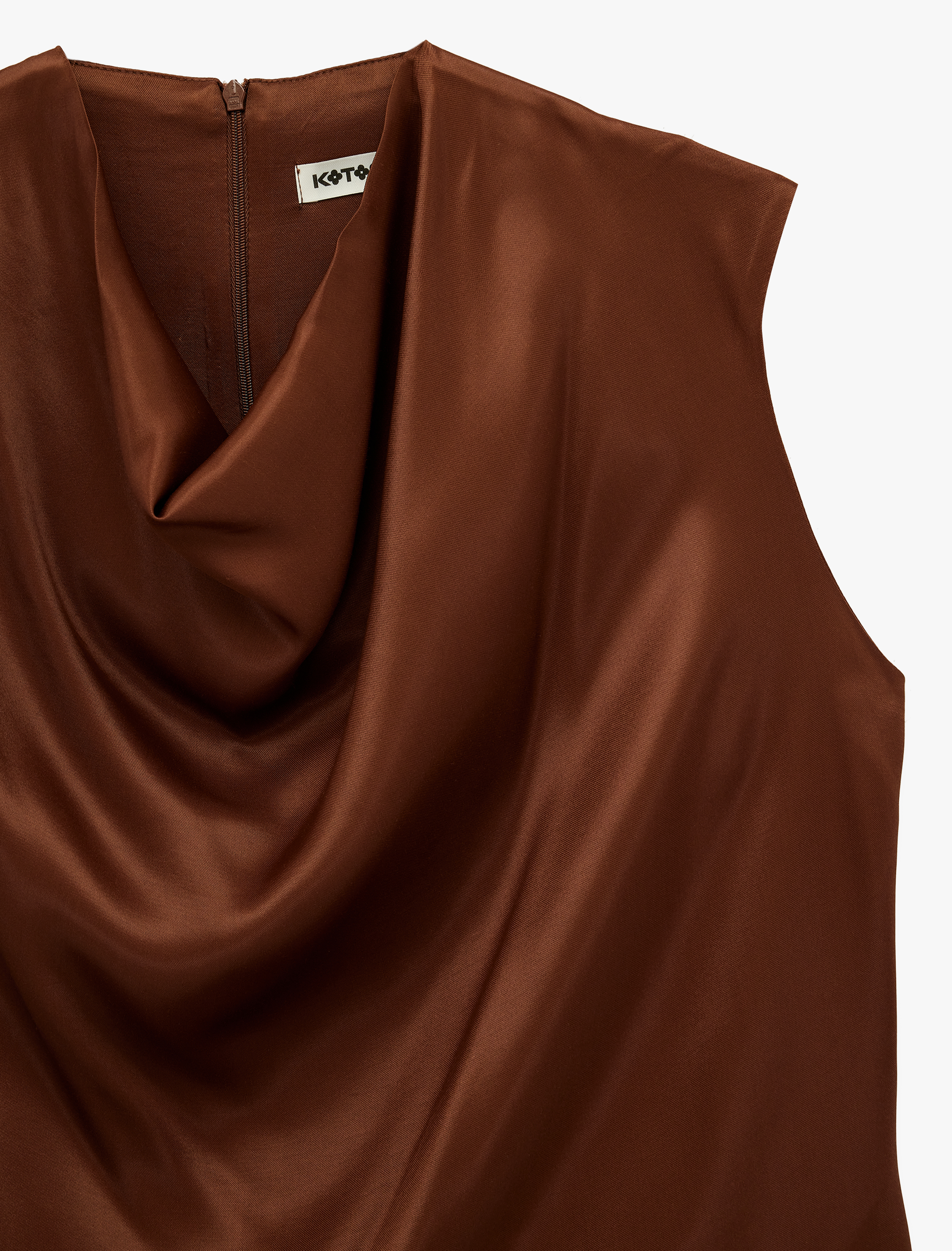 Degaje Yaka Kolsuz Saten Bluz - Görsel 5