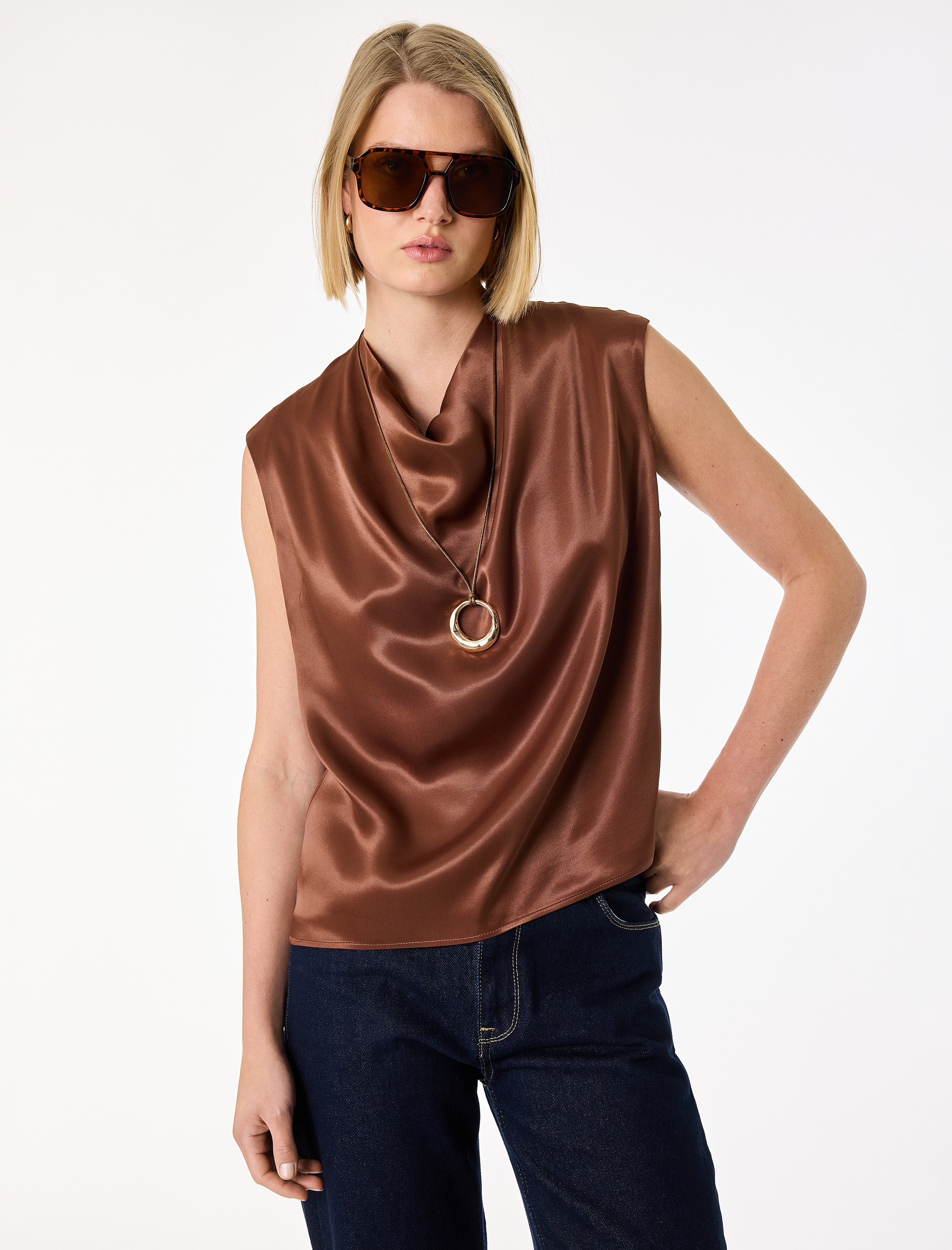 Degaje Yaka Kolsuz Saten Bluz - Görsel 2