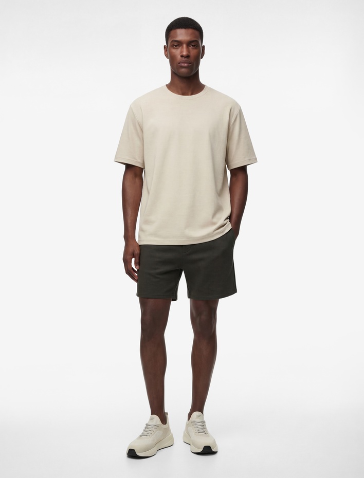  Pamuklu Rahat Kalıp Cepli Beli Lastikli Spor Şort